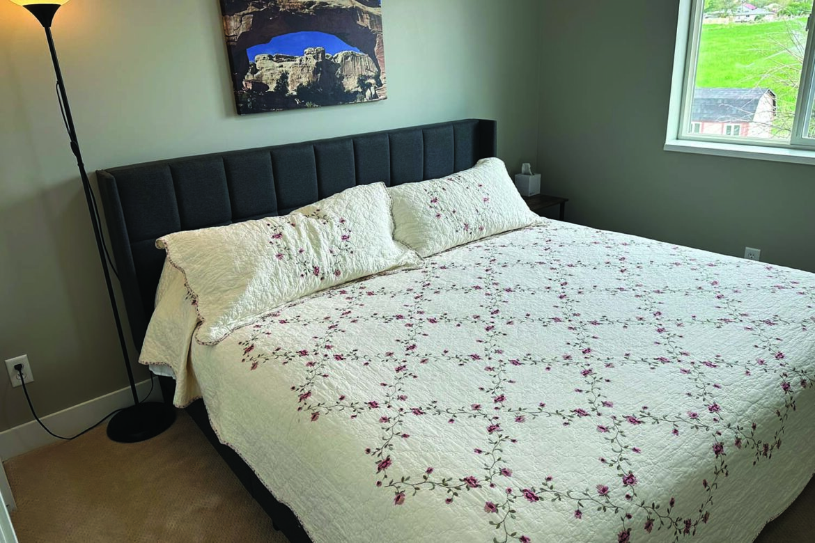 1KingBedB
